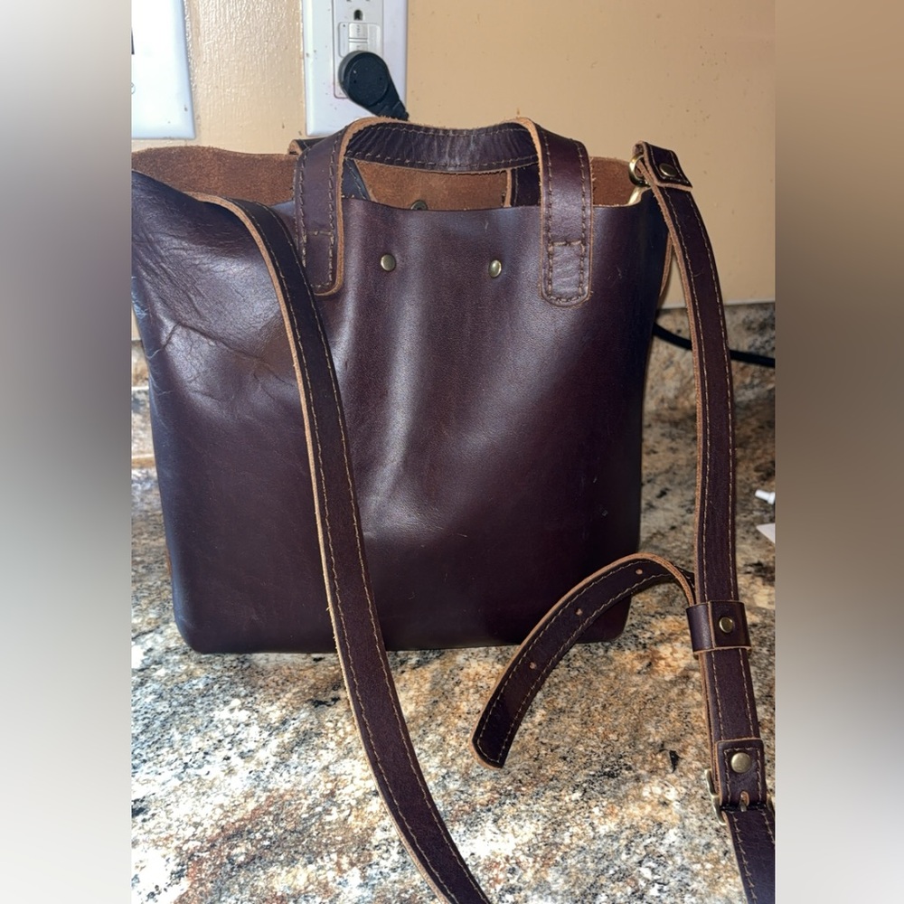Portland leather crossbody bag